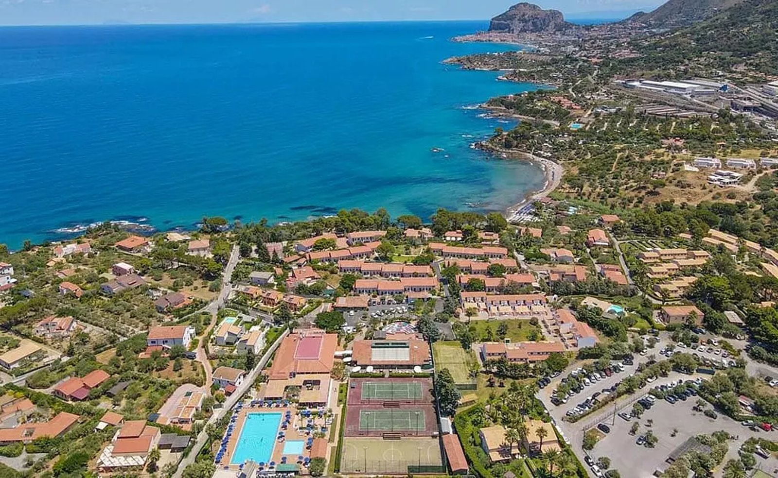 CEFALU' RESORT SPORTING CLUB