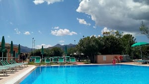 Li Suari Club Village