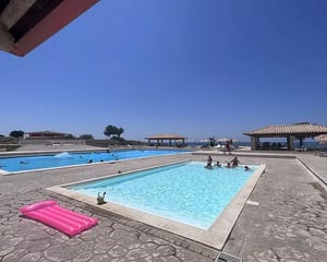 Kamarina Resort