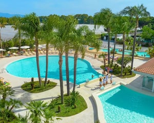 Fruit Village Mia Resort