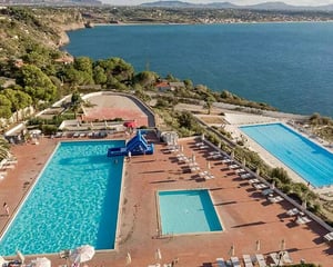 Perla del Golfo Resort