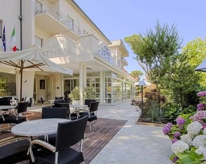 Hotel Athena
