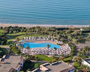Serenusa Resort