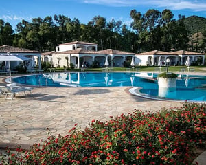 Limone Beach Resort