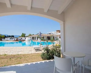 Limone Beach Resort