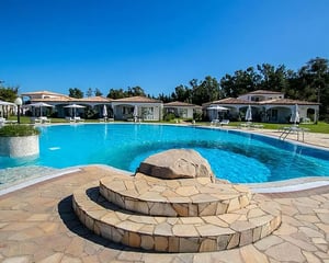 Limone Beach Resort