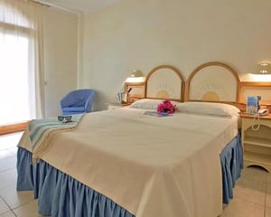 Club Esse Posada Beach Resort