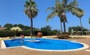 Solone Beach Hotel