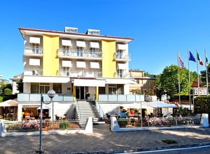 Hotel St Moritz