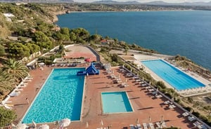 Perla del Golfo Resort