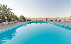 Perla del Golfo Resort