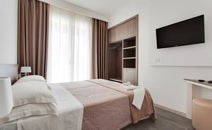 Hotel Nadir
