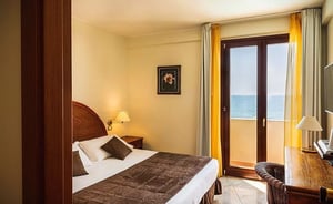 AH Club Ara Solis Hotel