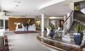 Yes Hotel Touring