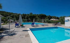 Mira Hotel & Residence