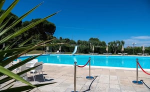 Mira Hotel & Residence