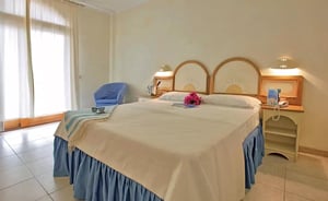 Club Esse Posada Beach Resort