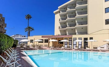 Rina Hotel