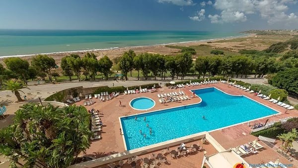Paradise Beach Resort