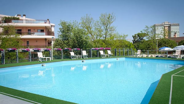Hotel Nadir