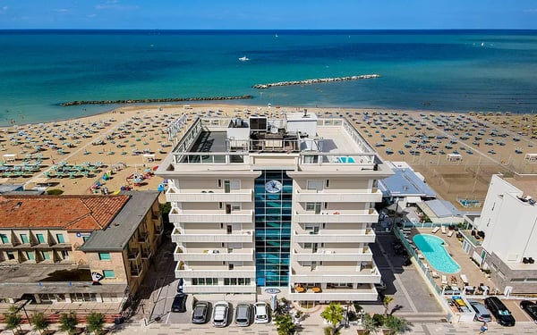 Dada Hotels Imperial Beach