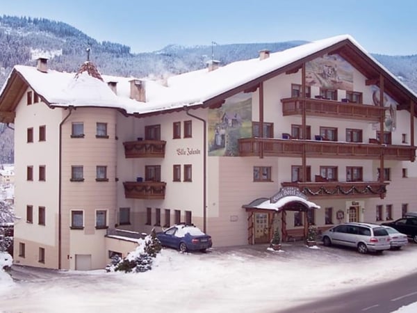 Villa Jolanda