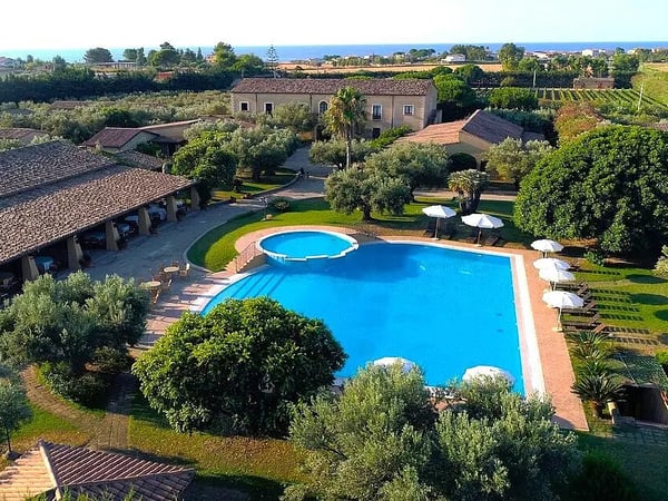 Borghetto Beach Club Resort