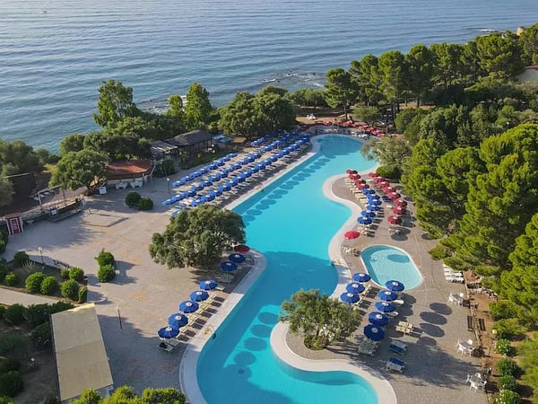 Club Esse Palmasera Resort