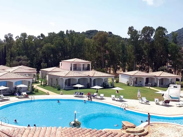 Limone Beach Resort