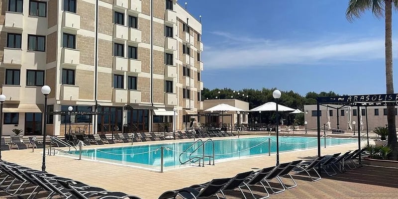 AH Club Ara Solis Hotel
