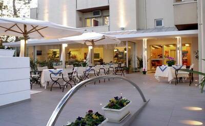 Hotel Nives - Emilia-Romagna, Rimini