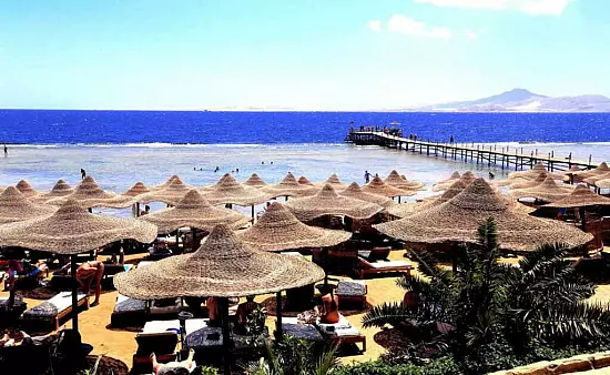 Royal Rehana Beach Resort