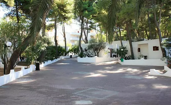 Hotel Baia Santa Barbara - Puglia, Gargano, Rodi Garganico