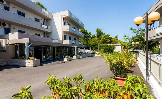 Hotel Baia Santa Barbara - Puglia, Gargano, Rodi Garganico