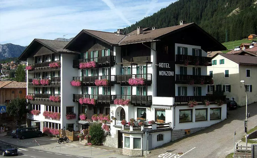 Hotel Monzoni - Trentino-Alto Adige, Pozza di Fassa